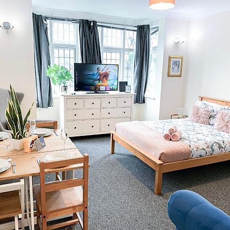 Cosy Apartments Near Hampstead Heath With Free On-Site Parking & Private Gardens, Golders Green 伦敦 外观 照片