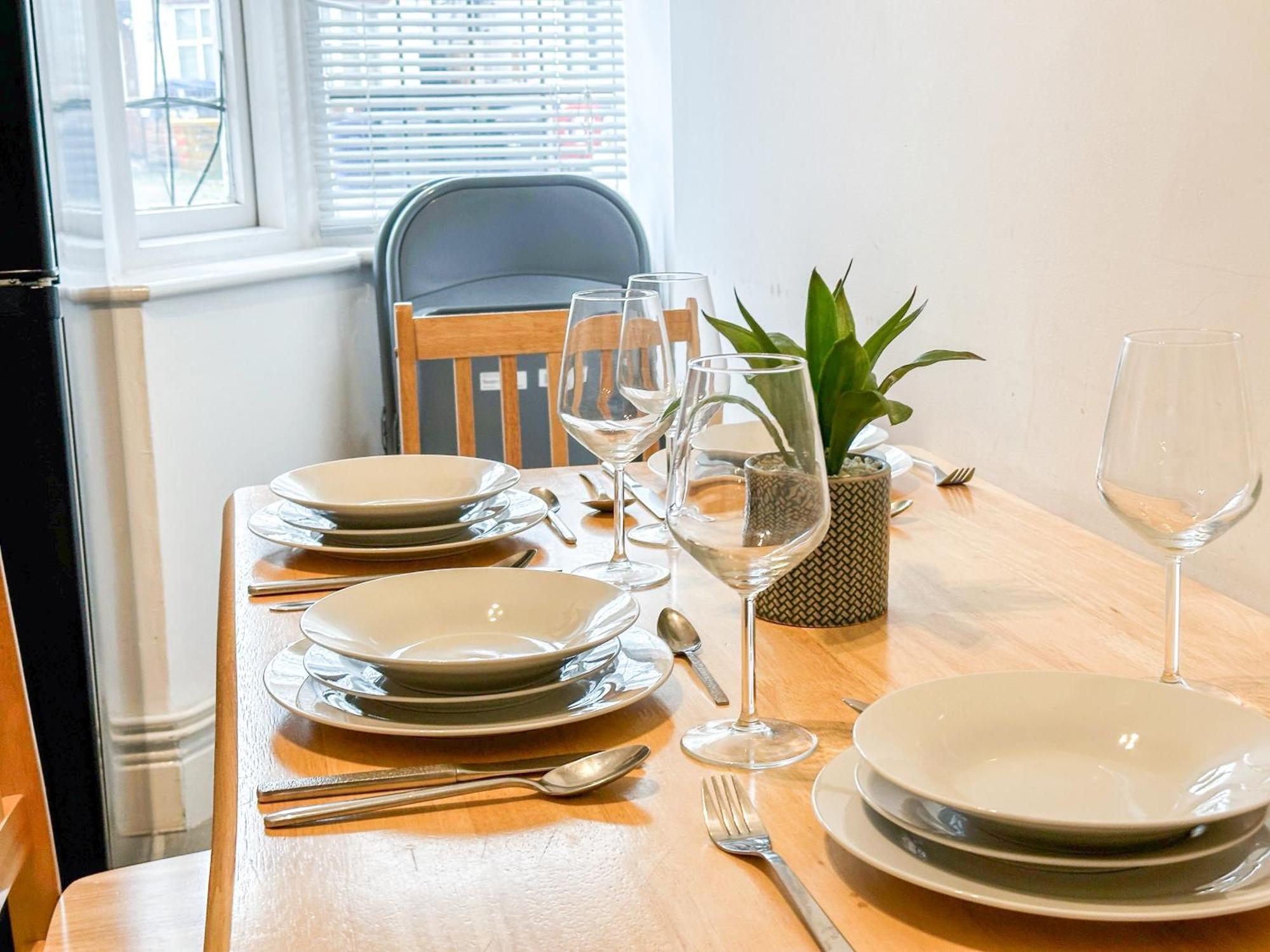 Cosy Apartments Near Hampstead Heath With Free On-Site Parking & Private Gardens, Golders Green 伦敦 外观 照片