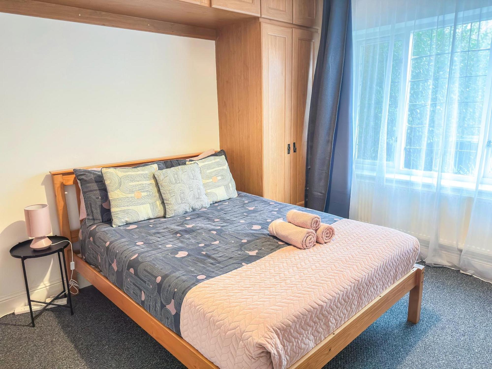 Cosy Apartments Near Hampstead Heath With Free On-Site Parking & Private Gardens, Golders Green 伦敦 外观 照片