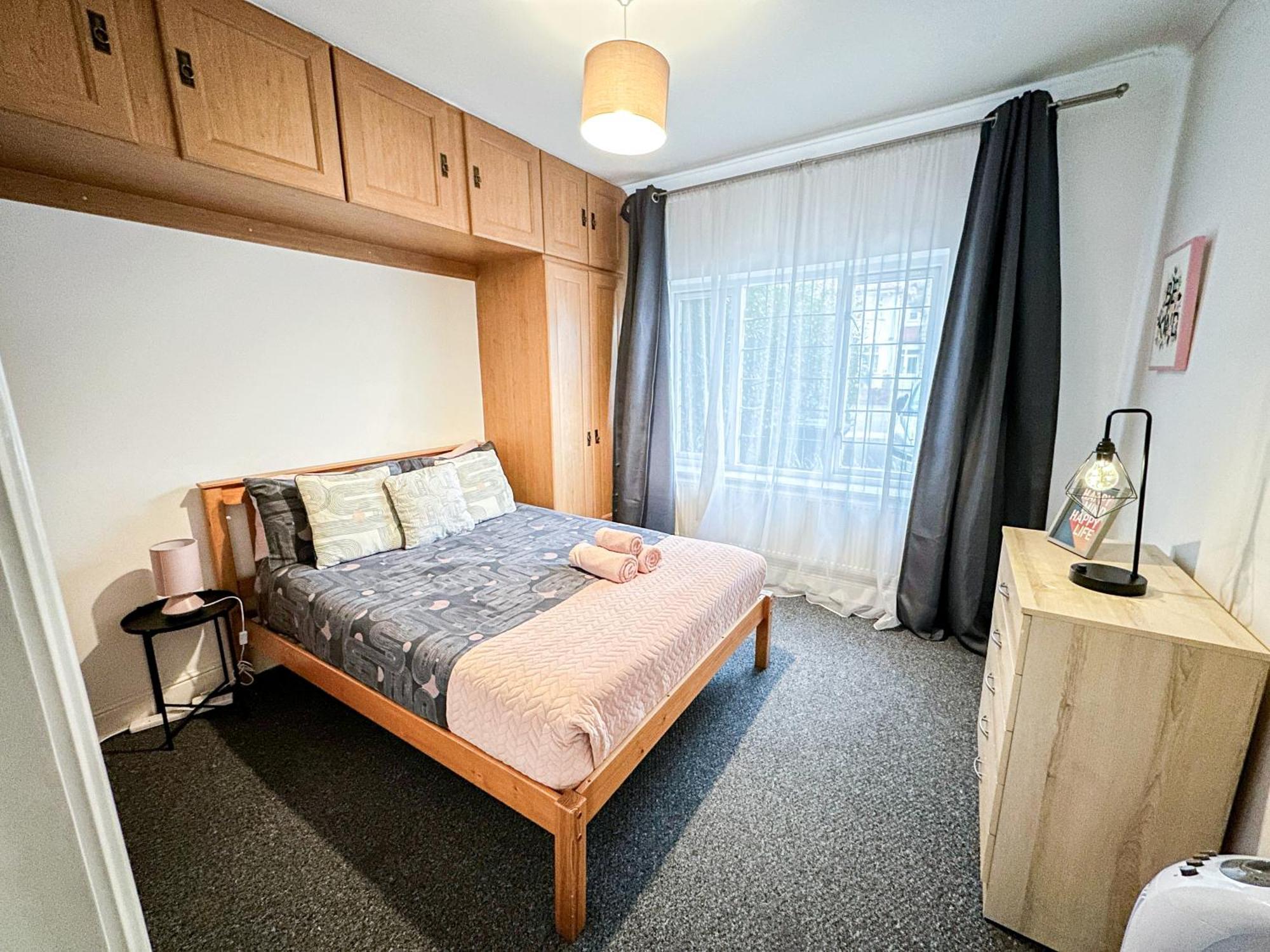Cosy Apartments Near Hampstead Heath With Free On-Site Parking & Private Gardens, Golders Green 伦敦 外观 照片