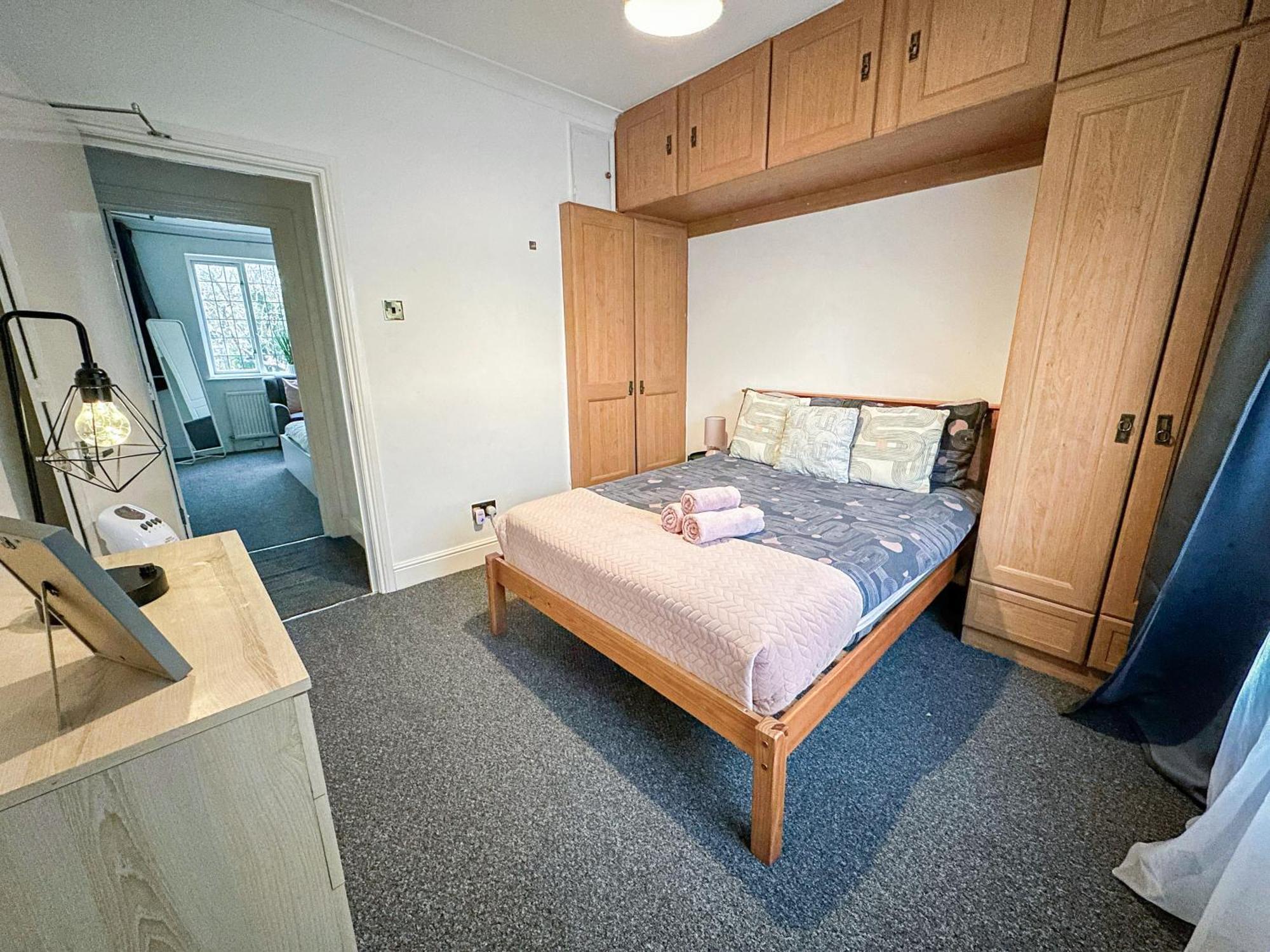 Cosy Apartments Near Hampstead Heath With Free On-Site Parking & Private Gardens, Golders Green 伦敦 外观 照片