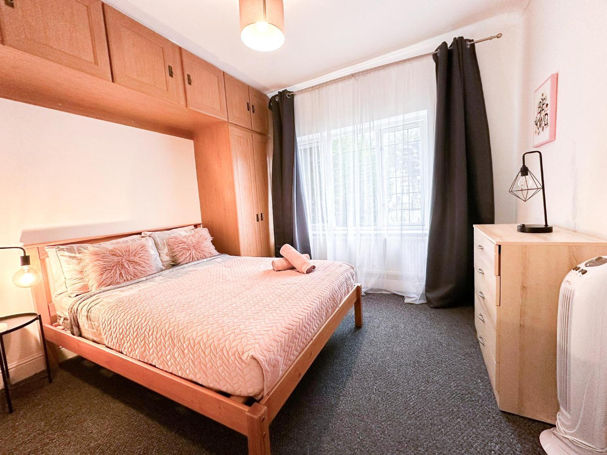 Cosy Apartments Near Hampstead Heath With Free On-Site Parking & Private Gardens, Golders Green 伦敦 外观 照片