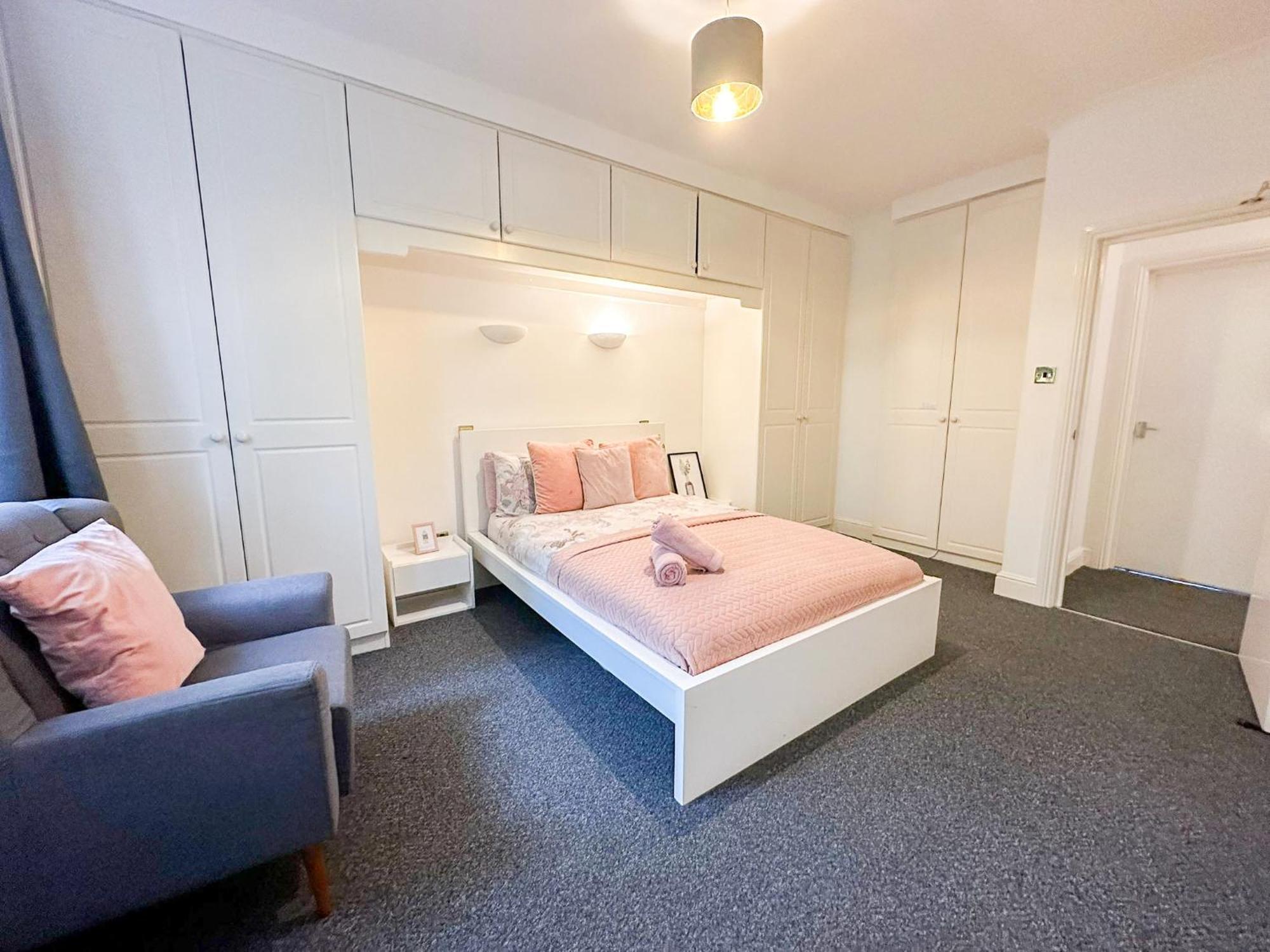 Cosy Apartments Near Hampstead Heath With Free On-Site Parking & Private Gardens, Golders Green 伦敦 外观 照片