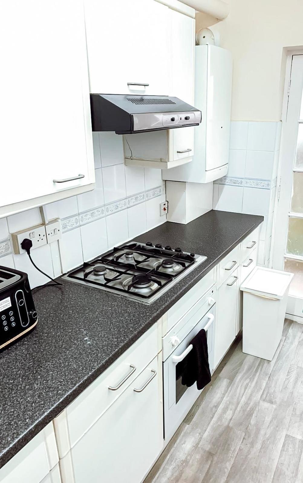 Cosy Apartments Near Hampstead Heath With Free On-Site Parking & Private Gardens, Golders Green 伦敦 外观 照片