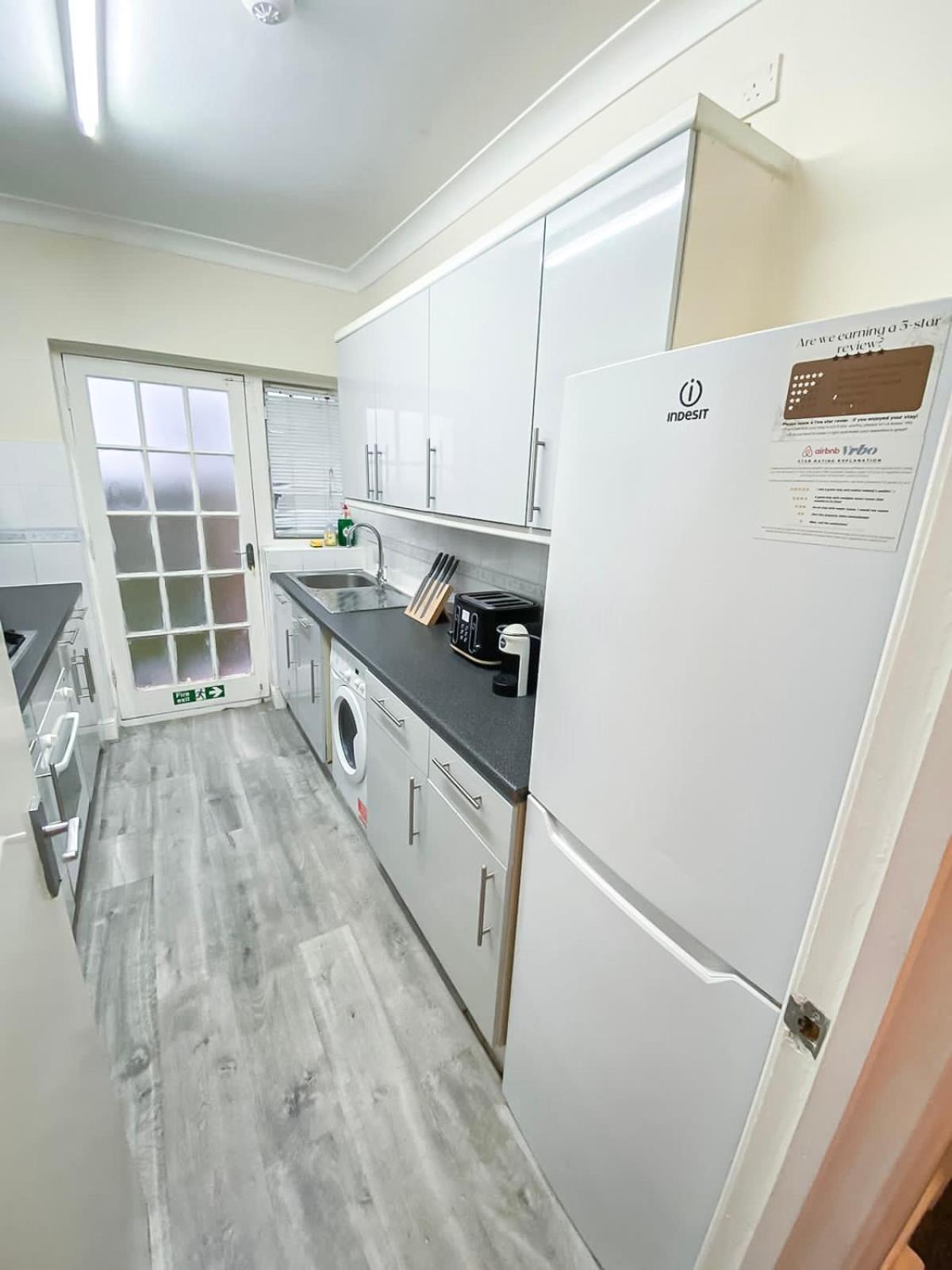 Cosy Apartments Near Hampstead Heath With Free On-Site Parking & Private Gardens, Golders Green 伦敦 外观 照片